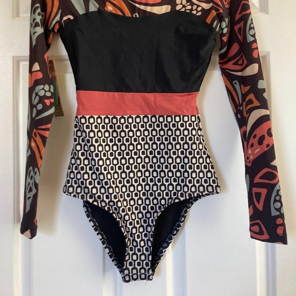 SOLD Seea Hermosa one-piece NWT, size small - Picture 5 of 8
